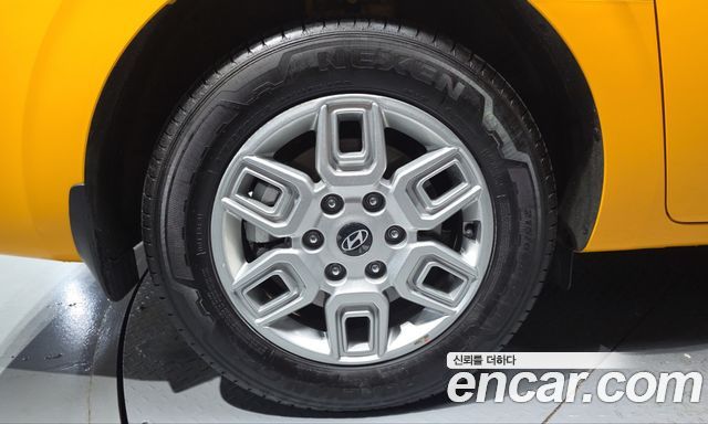 Hyundai Staria HEV 1.6T Kinder Safety Car 15-Seater 2026 — фото 5