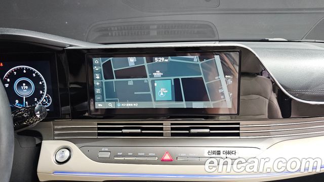 Hyundai Grandeur (IG) 2.5 Le Blanc 2023 — фото 13