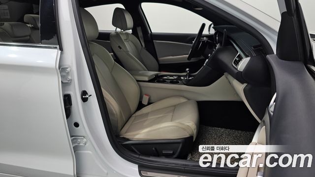 Genesis G70 Gasoline 2.0T 2WD 2023 — фото 11