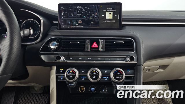 Genesis G70 Gasoline 2.0T 2WD 2023 — фото 14