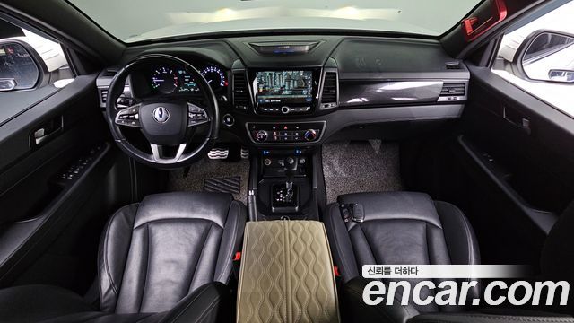 KG Mobility (SsangYong) Rexton Sports Khan Diesel 2.2 4WD Dynamic Edition (5-Link) 2021 — фото 7