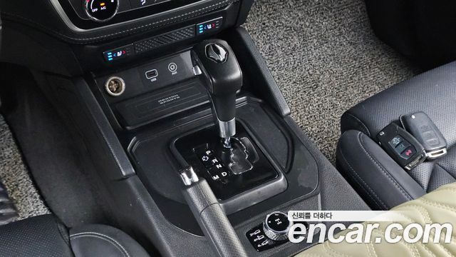 KG Mobility (SsangYong) Rexton Sports Khan Diesel 2.2 4WD Dynamic Edition (5-Link) 2021 — фото 9