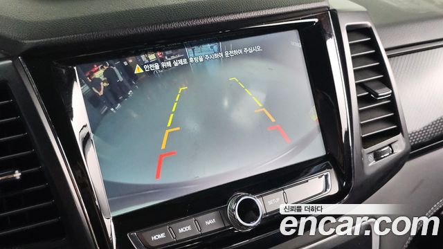 KG Mobility (SsangYong) Rexton Sports Khan Diesel 2.2 4WD Dynamic Edition (5-Link) 2021 — фото 15