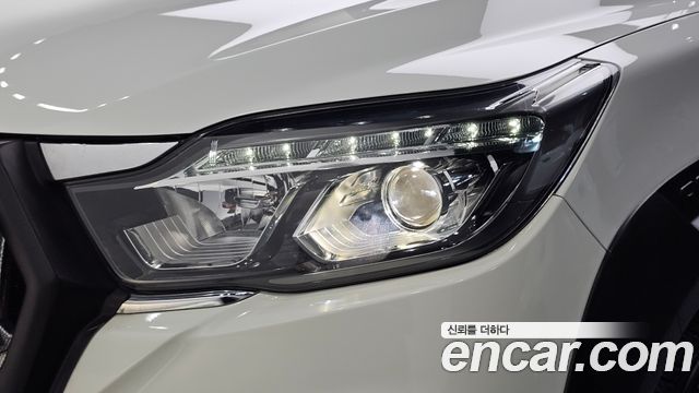 KG Mobility (SsangYong) Rexton Sports Khan Diesel 2.2 4WD Dynamic Edition (5-Link) 2021 — фото 22