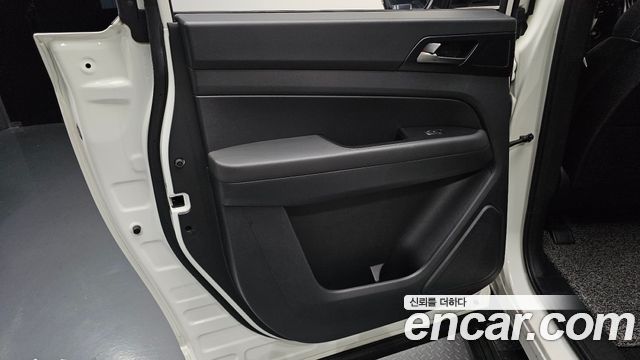 KG Mobility (SsangYong) Rexton Sports Khan Diesel 2.2 4WD Dynamic Edition (5-Link) 2021 — фото 25