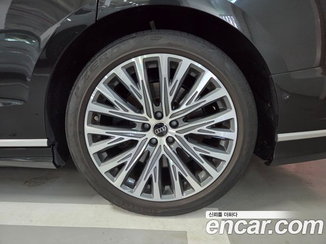 Audi A8 (D5) 55 TFSI Quattro Premium LWB 2023 — фото 5