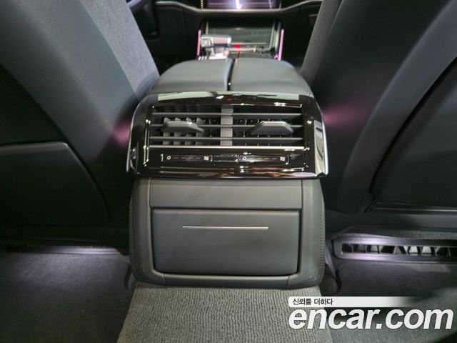 Audi A8 (D5) 55 TFSI Quattro Premium LWB 2023 — фото 16