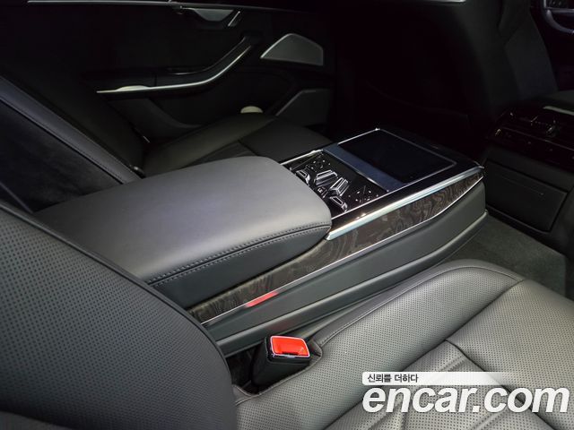 Audi A8 (D5) 55 TFSI Quattro Premium LWB 2023 — фото 17
