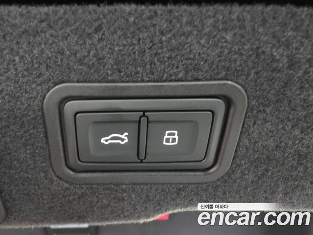 Audi A8 (D5) 55 TFSI Quattro Premium LWB 2023 — фото 18