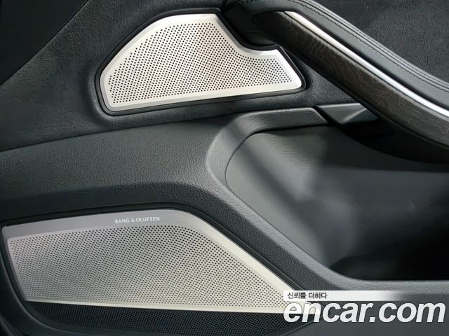 Audi A8 (D5) 55 TFSI Quattro Premium LWB 2023 — фото 23