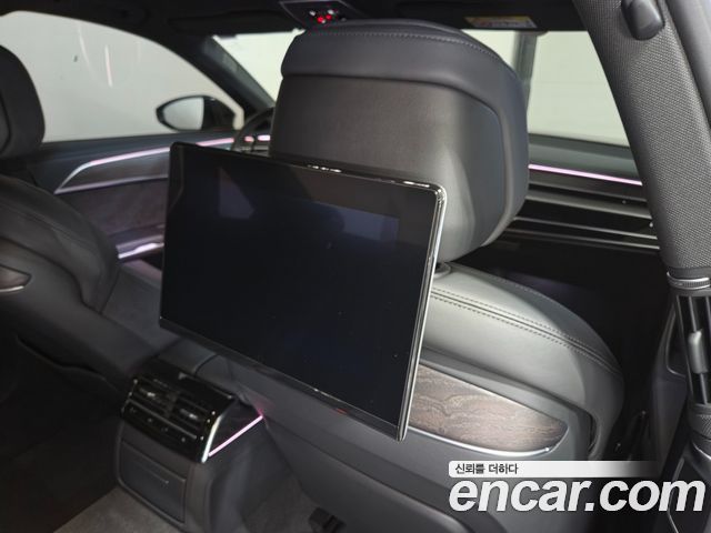 Audi A8 (D5) 55 TFSI Quattro Premium LWB 2023 — фото 24