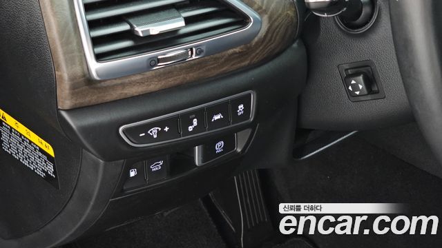Genesis G90 5.0 AWD Prestige 2020 — фото 18