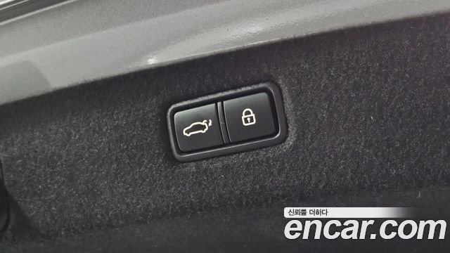 Genesis G90 5.0 AWD Prestige 2020 — фото 21