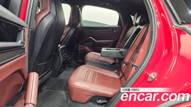 Porsche Cayenne (PO536) 4.0 GTS 2025 — фото 15