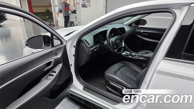 Hyundai Sonata (DN8) 2.0 Modern 2023 — фото 10