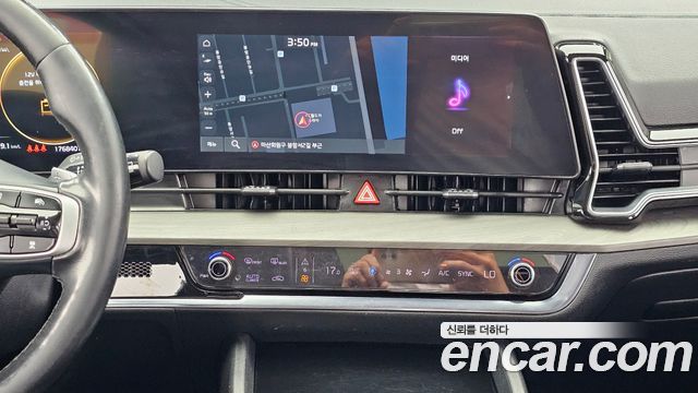 Kia Sportage Hybrid (V) Signature Gravity 2WD 2023 — фото 14