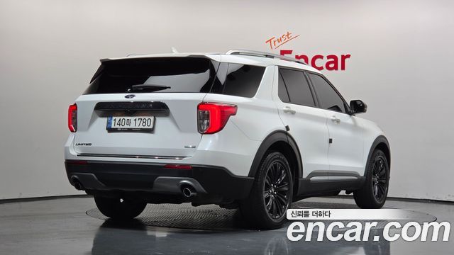 Ford Explorer (VI) 2.3 LimIted 4WD 2020 — фото 2