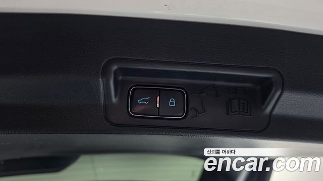 Ford Explorer (VI) 2.3 LimIted 4WD 2020 — фото 21