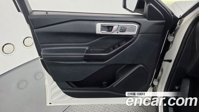 Ford Explorer (VI) 2.3 LimIted 4WD 2020 — фото 30