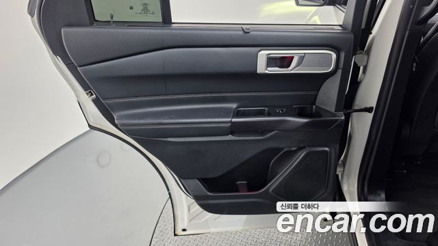 Ford Explorer (VI) 2.3 LimIted 4WD 2020 — фото 31