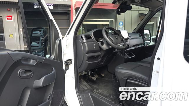 Renault Korea Master 2.3 Van L 2024 — фото 10