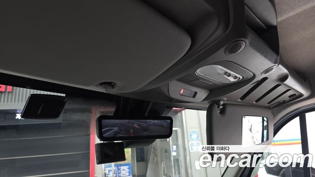 Renault Korea Master 2.3 Van L 2024 — фото 17
