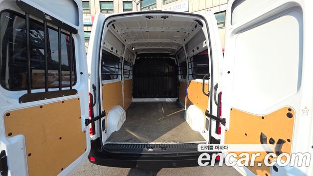 Renault Korea Master 2.3 Van L 2024 — фото 20