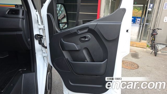 Renault Korea Master 2.3 Van L 2024 — фото 24
