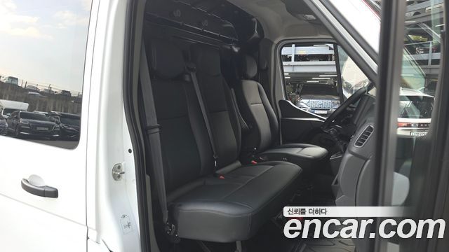 Renault Korea Master 2.3 Van L 2024 — фото 26