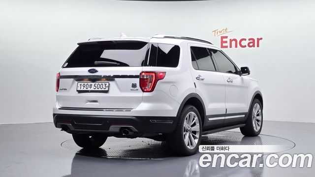 Ford Explorer 2.3 Limited 4WD 5th 2018 — фото 2