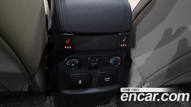 Ford Explorer 2.3 Limited 4WD 5th 2018 — фото 30