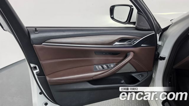 BMW 5 Series (G30) 520d Luxury Plus 2020 — фото 30