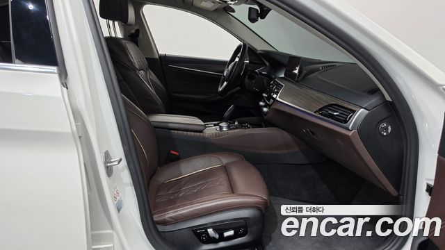 BMW 5 Series (G30) 520d Luxury Plus 2020 — фото 32