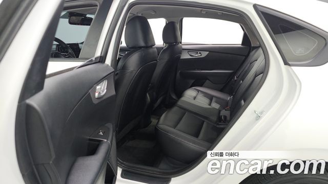 Kia K3 (II) 1.6 Trendy 2023 — фото 11
