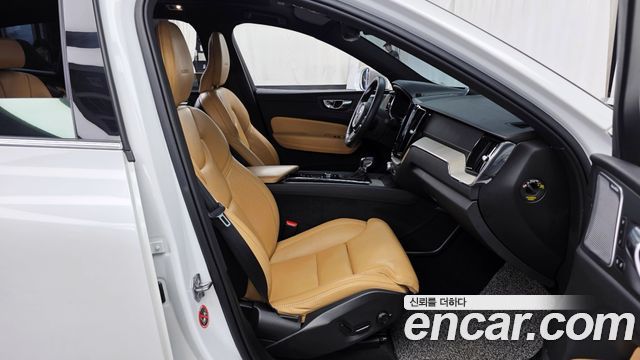 Volvo XC60 (II) D5 Inscription 2020 — фото 15