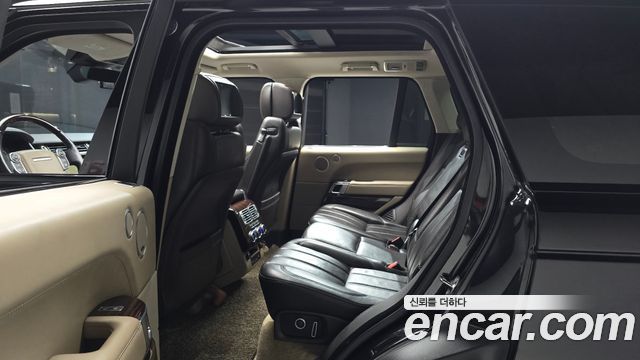 Land Rover Range Rover (IV) 4.4 SDV8 Vogue SE DIESEL 2017 — фото 11