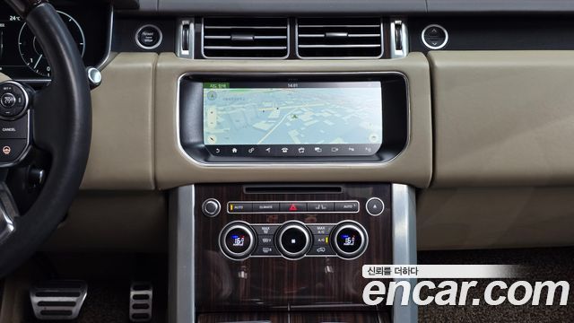 Land Rover Range Rover (IV) 4.4 SDV8 Vogue SE DIESEL 2017 — фото 13