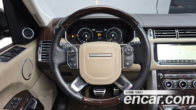 Land Rover Range Rover (IV) 4.4 SDV8 Vogue SE DIESEL 2017 — фото 14