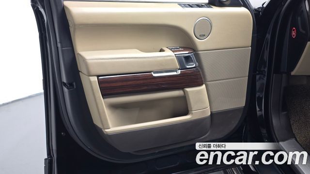 Land Rover Range Rover (IV) 4.4 SDV8 Vogue SE DIESEL 2017 — фото 24