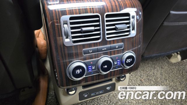 Land Rover Range Rover (IV) 4.4 SDV8 Vogue SE DIESEL 2017 — фото 32
