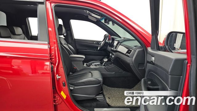 KG Mobility (SsangYong) Rexton Sports Khan Diesel 2.2 4WD Dynamic Edition (5-Link) 2021 — фото 11