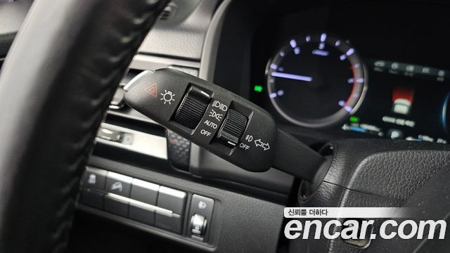 KG Mobility (SsangYong) Rexton Sports Khan Diesel 2.2 4WD Dynamic Edition (5-Link) 2021 — фото 31