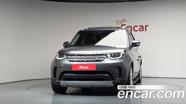 Land Rover Discovery 5 3.0 TD6 HSE 2018 — фото 3