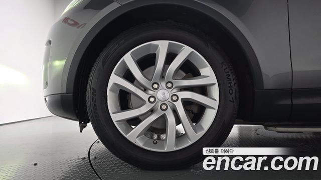 Land Rover Discovery 5 3.0 TD6 HSE 2018 — фото 5