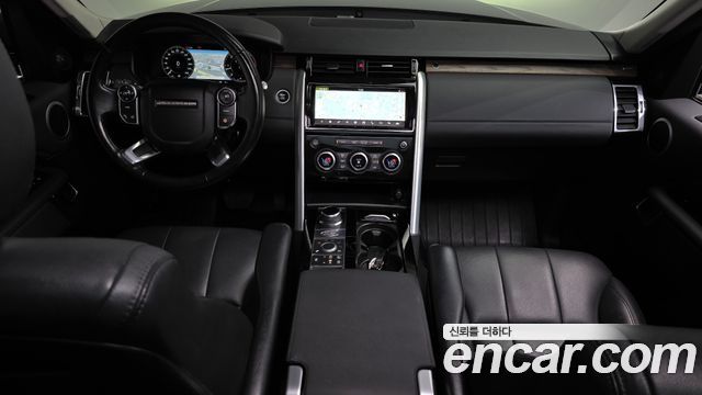 Land Rover Discovery 5 3.0 TD6 HSE 2018 — фото 7