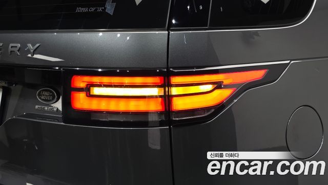 Land Rover Discovery 5 3.0 TD6 HSE 2018 — фото 23