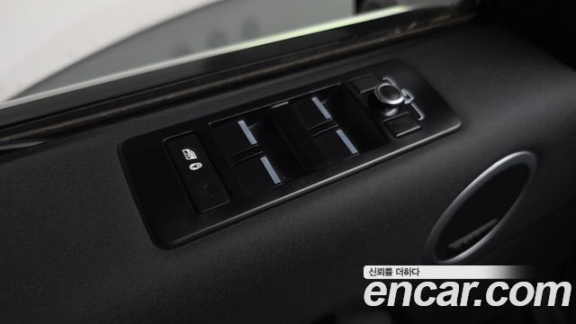 Land Rover Discovery 5 3.0 TD6 HSE 2018 — фото 36