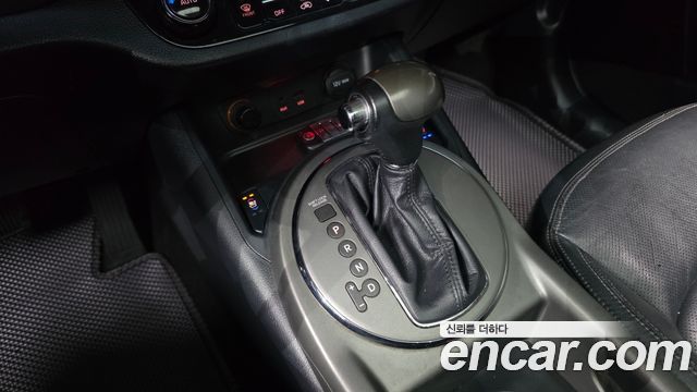 Kia Sportage R Diesel 2WD Noblesse 2014 — фото 9