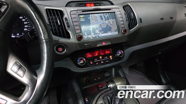 Kia Sportage R Diesel 2WD Noblesse 2014 — фото 14