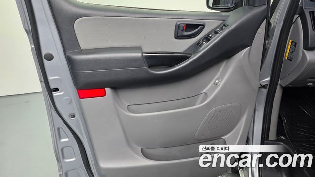 Hyundai Grand Starex 5-Seater VAN Smart 2018 — фото 24